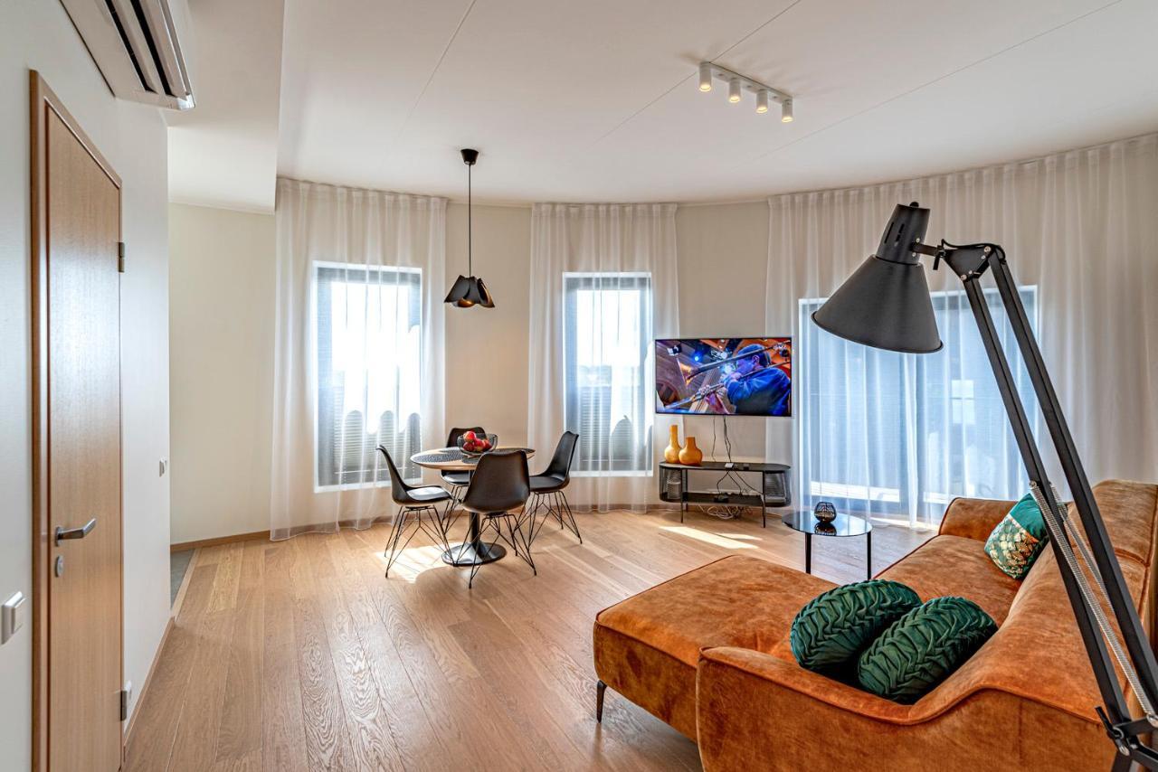 Artisa Riia Str 20B Luxury Penthouse Apartment تارتو المظهر الخارجي الصورة